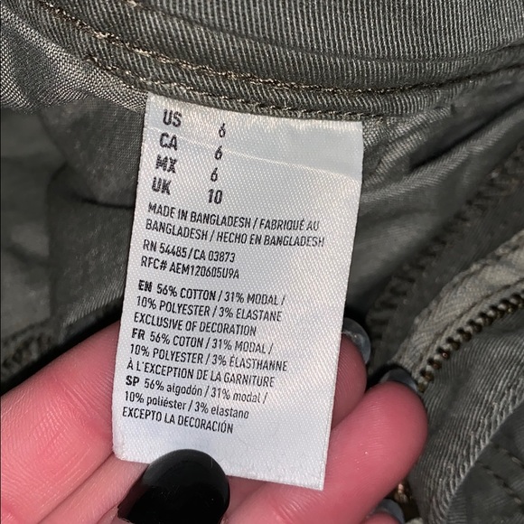 American Eagle Shorts - Picture 4 of 4